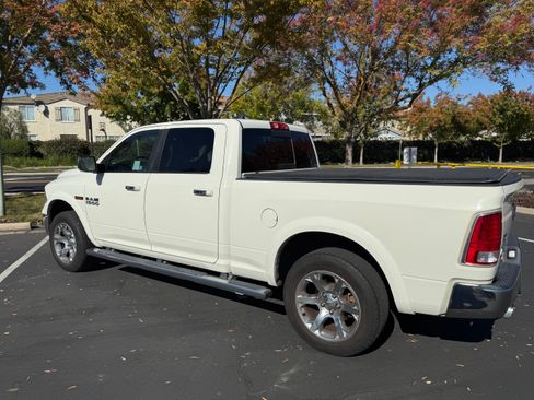 Used 2016 RAM 1500 Laramie w/ Convenience Group image 4