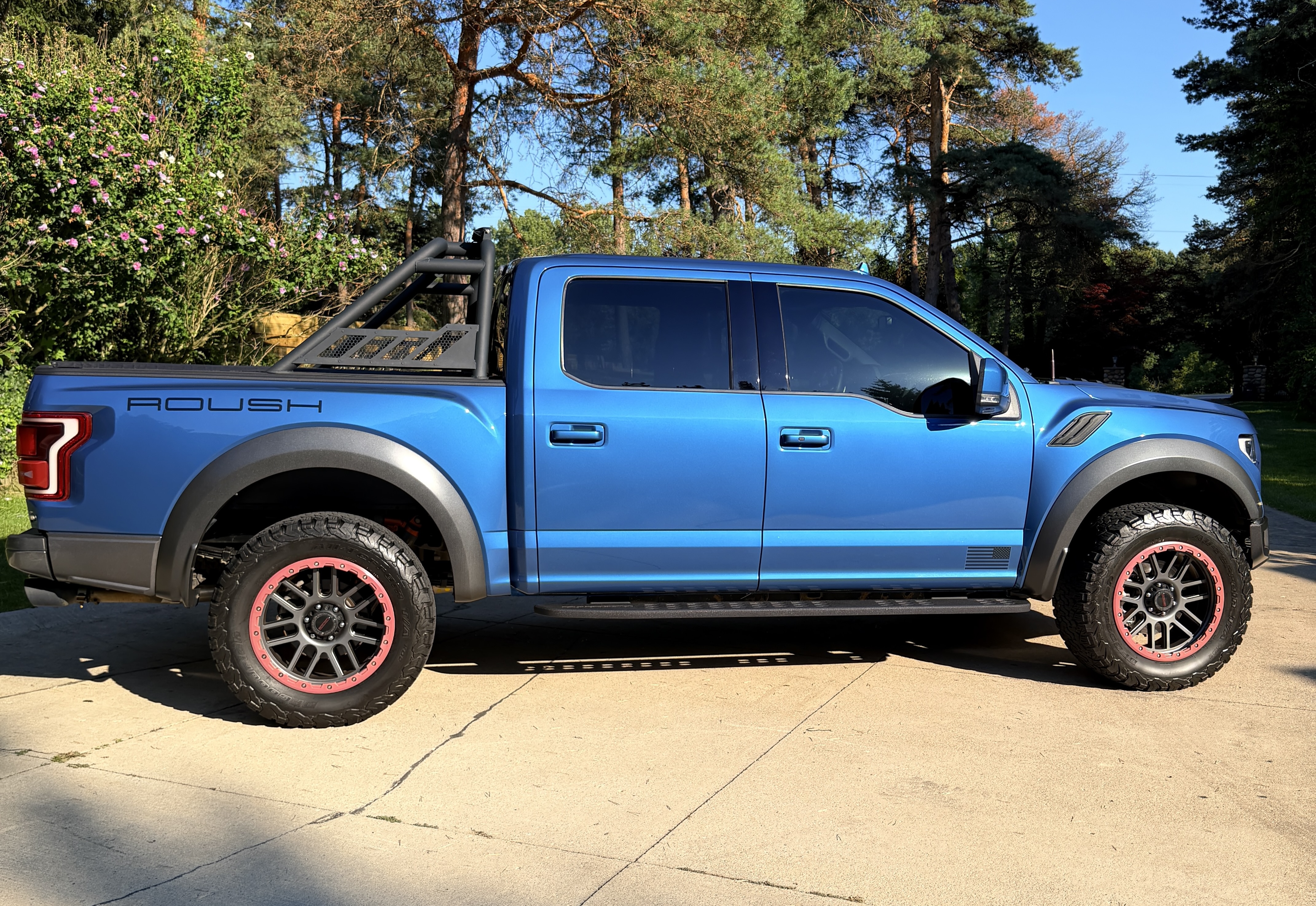 Used 2019 Ford F150 Raptor w/ Equipment Group 802A Luxury AWD/4WD image 1