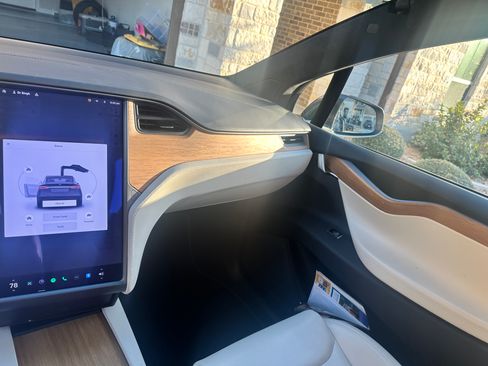 Used 2021 Tesla Model X Long Range image 13