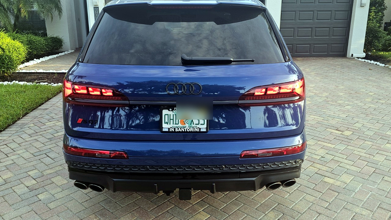 Used 2025 Audi SQ7 Prestige w/ Prestige Package AWD/4WD image 9