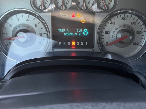 Used 2010 Ford F150 Lariat AWD/4WD image 4