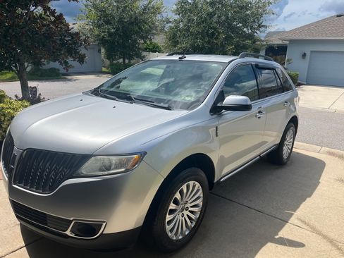 Used 2013 Lincoln MKX FWD w/ Class II Trailer Tow Pkg image 1