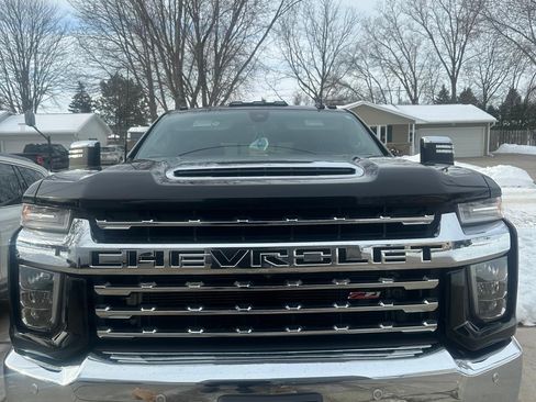 Used 2023 Chevrolet Silverado 2500 LTZ w/ LTZ Plus Package image 5