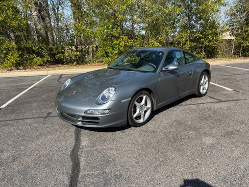 Used 2005 Porsche 911 Carrera image 1