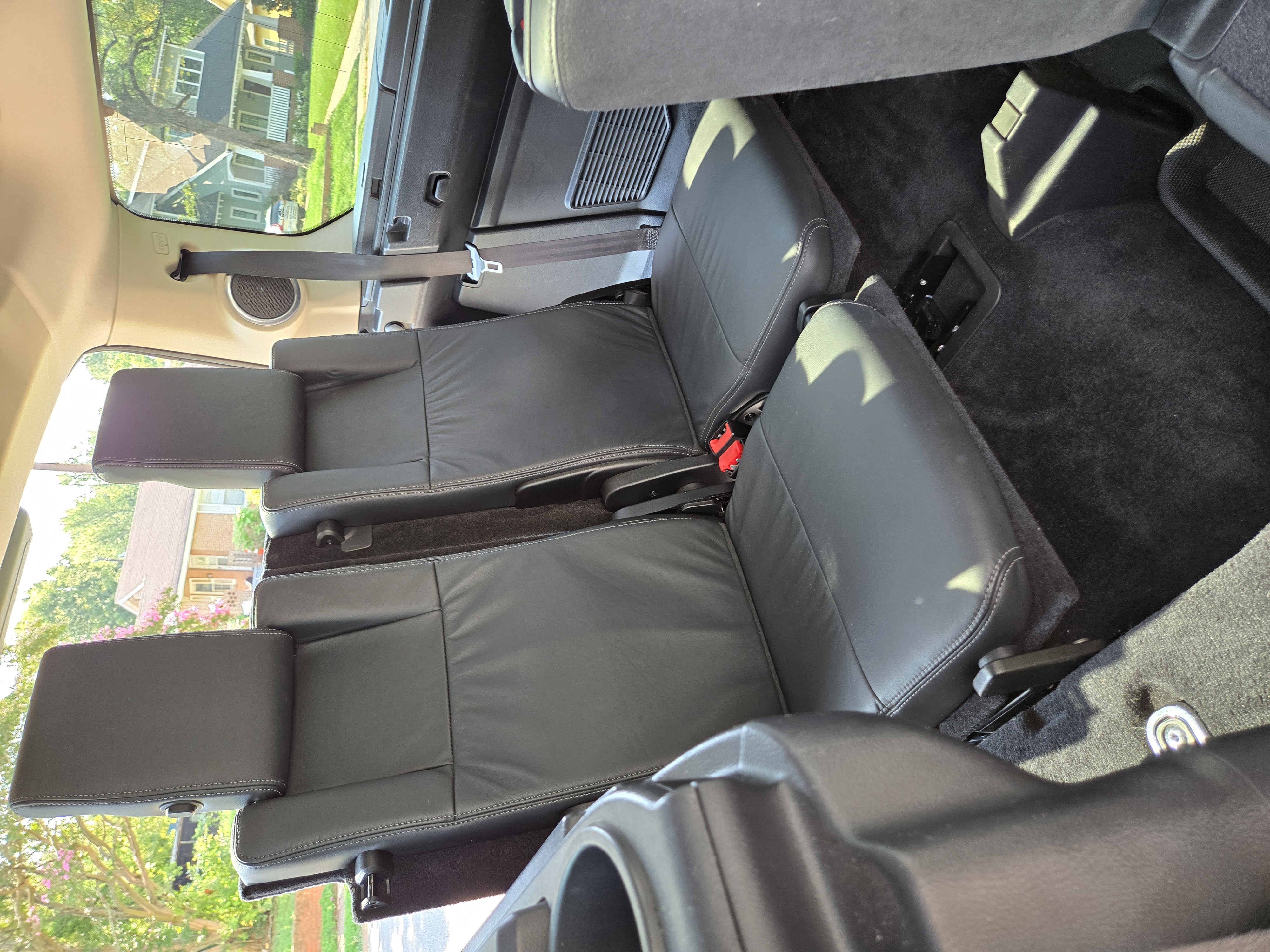 Used 2016 Land Rover LR4 HSE LUX AWD/4WD image 11