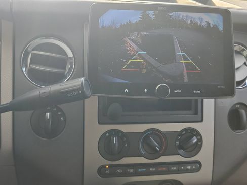 Used 2008 Ford Expedition XLT image 6