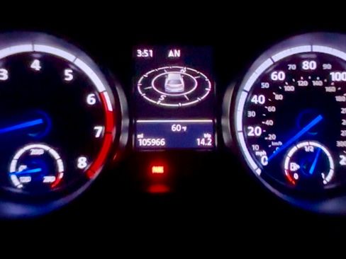Used 2016 Volkswagen Golf 4-Door AWD/4WD image 22
