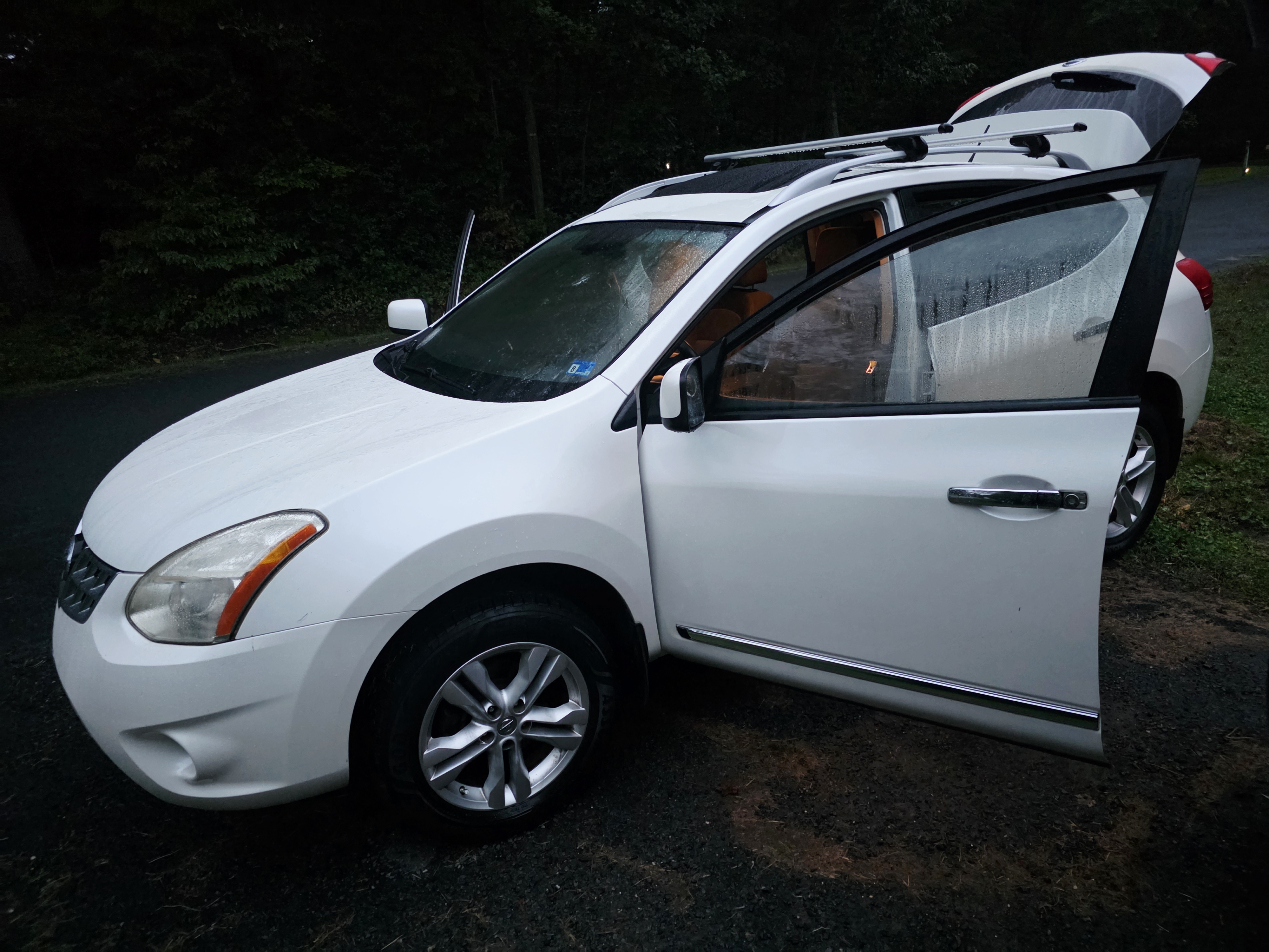 Used 2012 Nissan Rogue SV w/ Premium Pkg AWD/4WD image 31