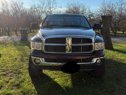 Used 2005 Dodge Ram 2500 Truck SLT w/ Quad Cab Big Horn Value Group image 4