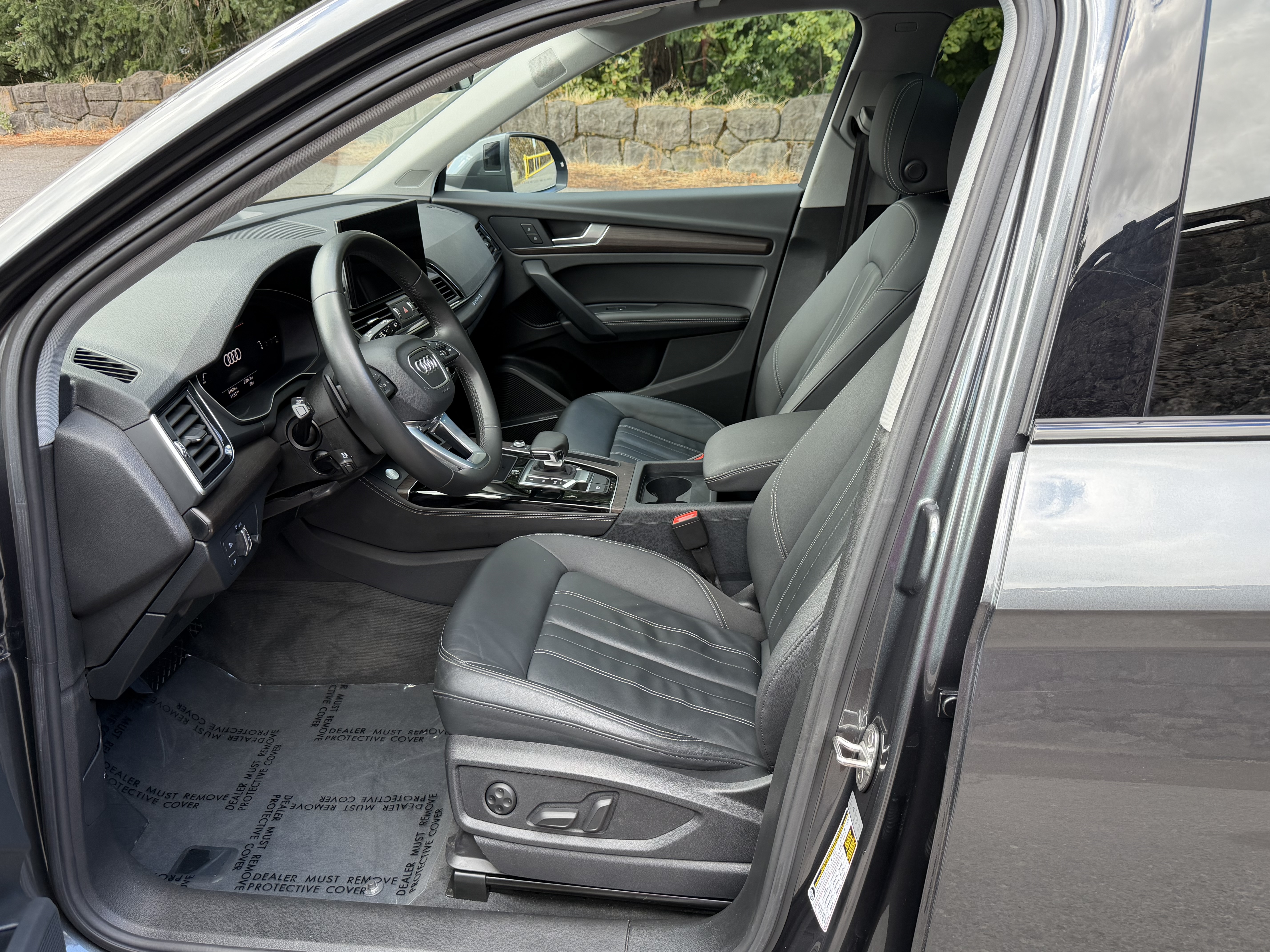 Used 2023 Audi Q5 2.0T Premium Plus w/ Premium Plus Package AWD/4WD image 19