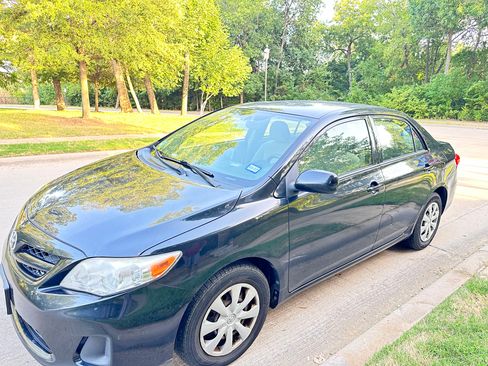 Used 2011 Toyota Corolla LE FWD image 8
