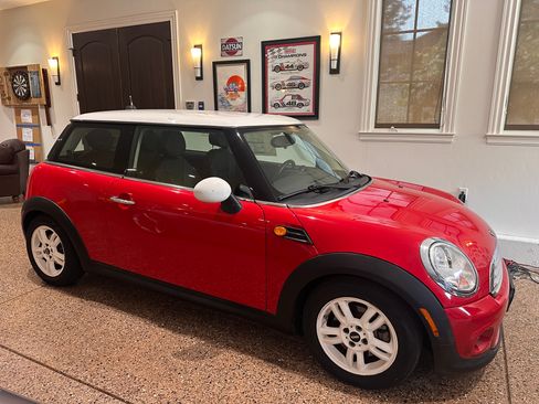 Used 2012 MINI Cooper Hardtop FWD image 1