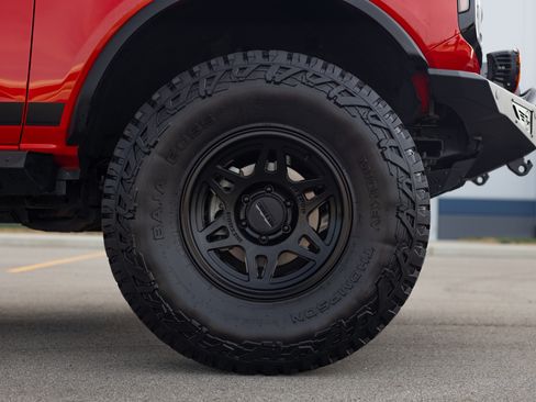 Used 2022 Ford Bronco Wildtrak image 6