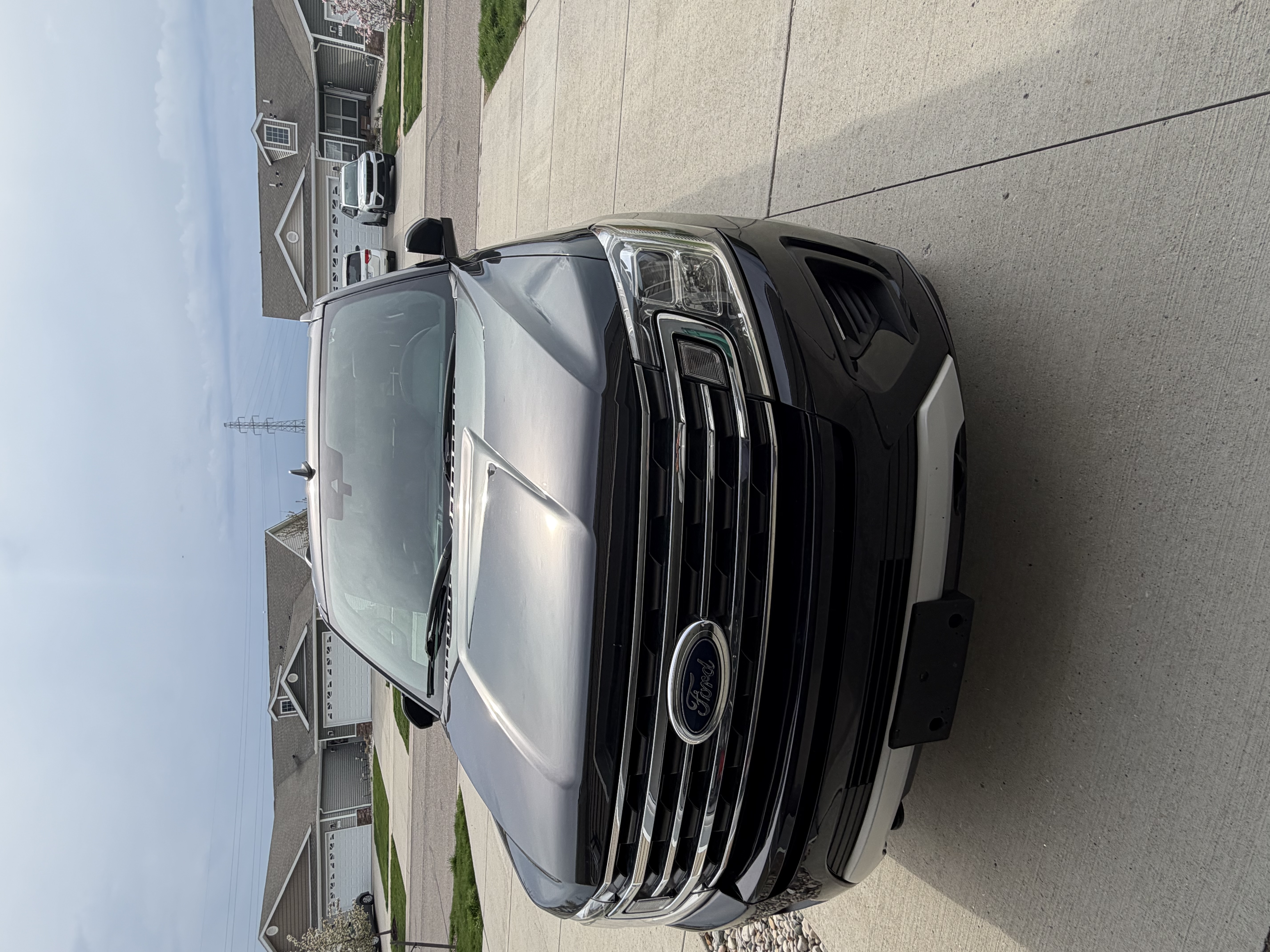 Used 2018 Ford Expedition XLT w/ Equipment Group 202A AWD/4WD image 8