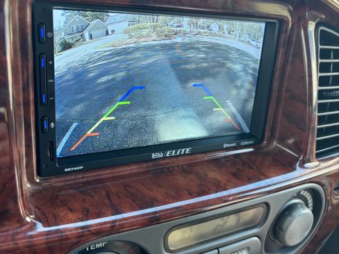 Used 2002 Toyota Sequoia Limited image 11