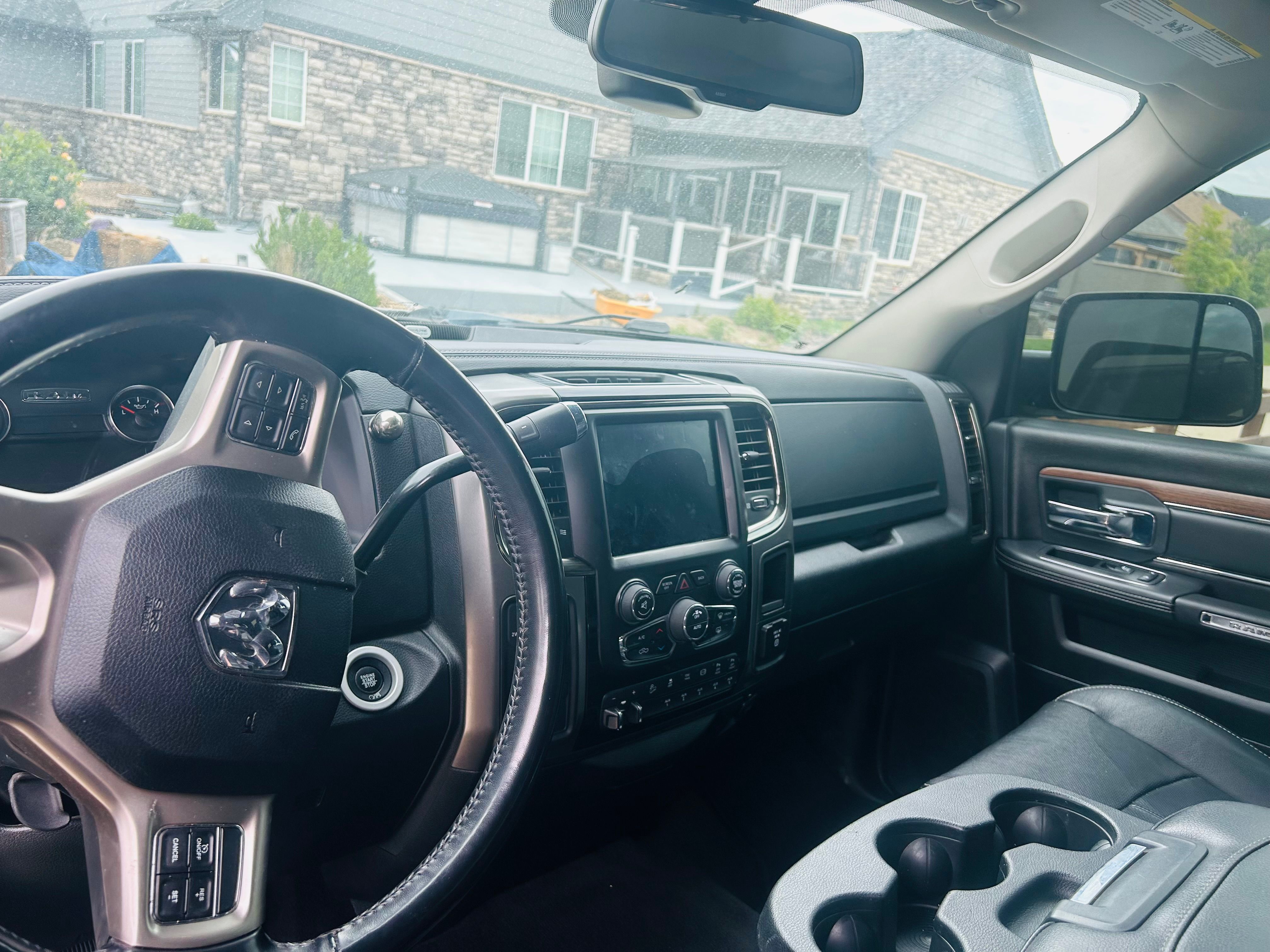 Used 2018 RAM 2500 Laramie w/ Sport Appearance Group AWD/4WD image 8