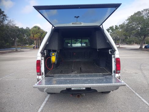 Used 1999 Ford F250 4x4 Crew Cab Super Duty image 5