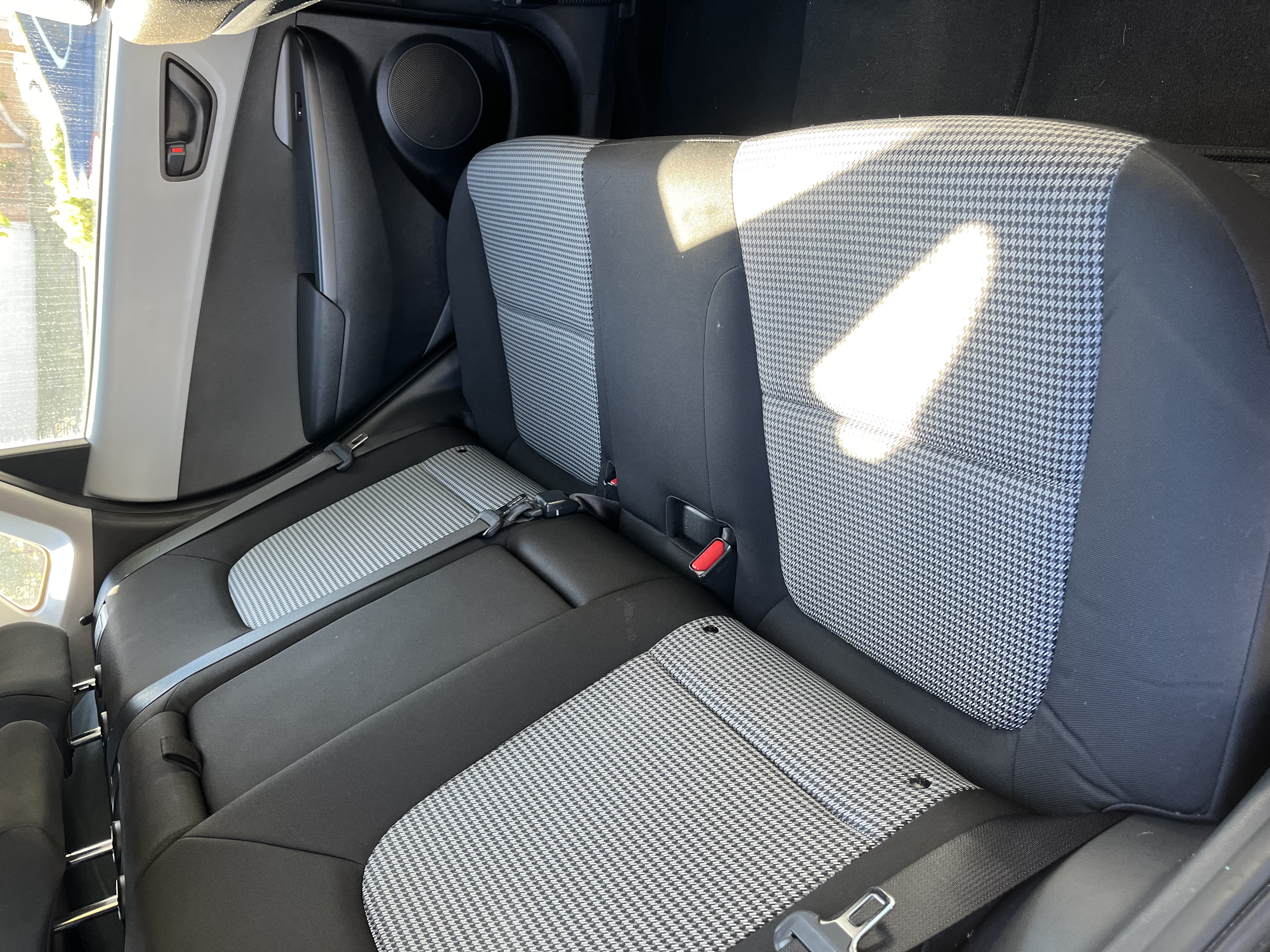Used 2018 Hyundai Kona SE FWD image 8