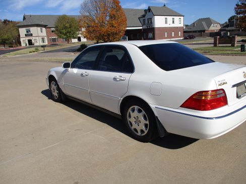 Used 1999 Acura RL image 4