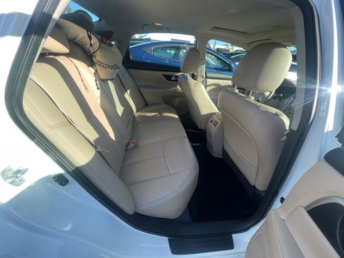 Used 2016 Nissan Altima 2.5 SL w/ 2.5 Technology Package image 12