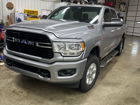 Used 2019 RAM 3500 Big Horn image 2