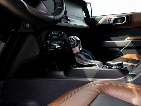 Used 2022 Ford Bronco Outer Banks image 21