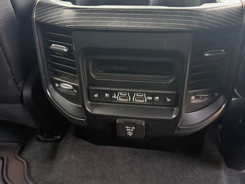 Used 2020 RAM 1500 Limited w/ Black Appearance Package image 30