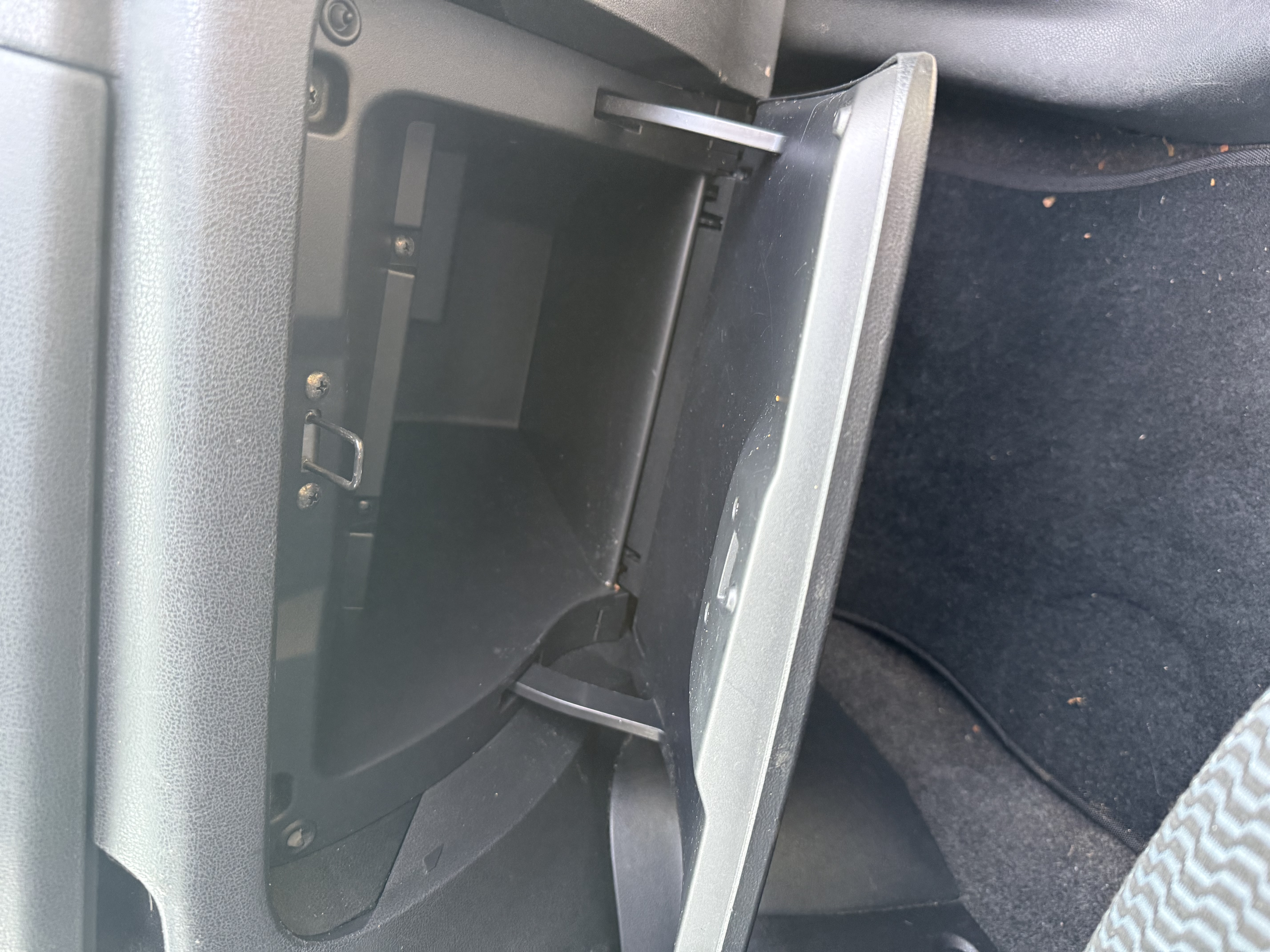 Used 2015 Nissan Versa Note SV FWD image 14