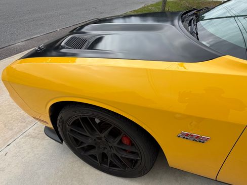 Used 2012 Dodge Challenger SRT8 Yellow Jacket w/ Premium Sound Group image 2