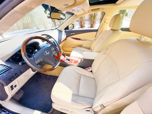 Used 2010 Lexus ES 350 image 16