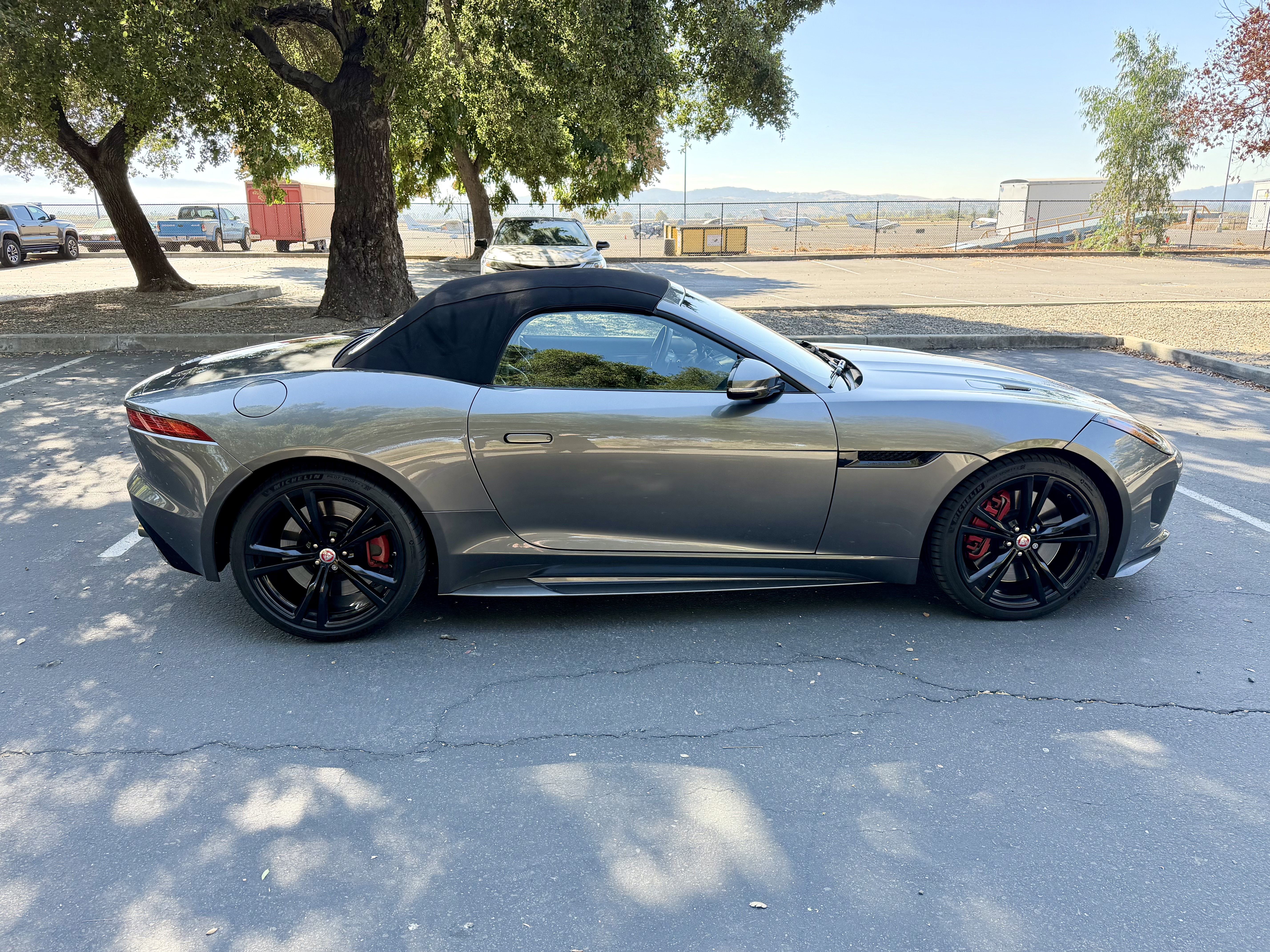 Used 2016 Jaguar F-TYPE R AWD/4WD image 14