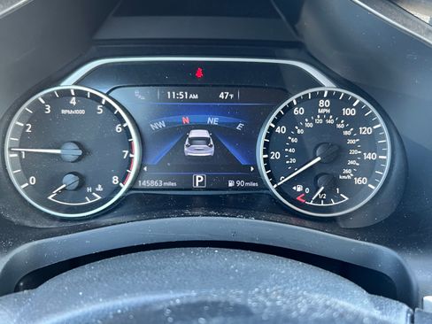 Used 2018 Nissan Murano SV image 11