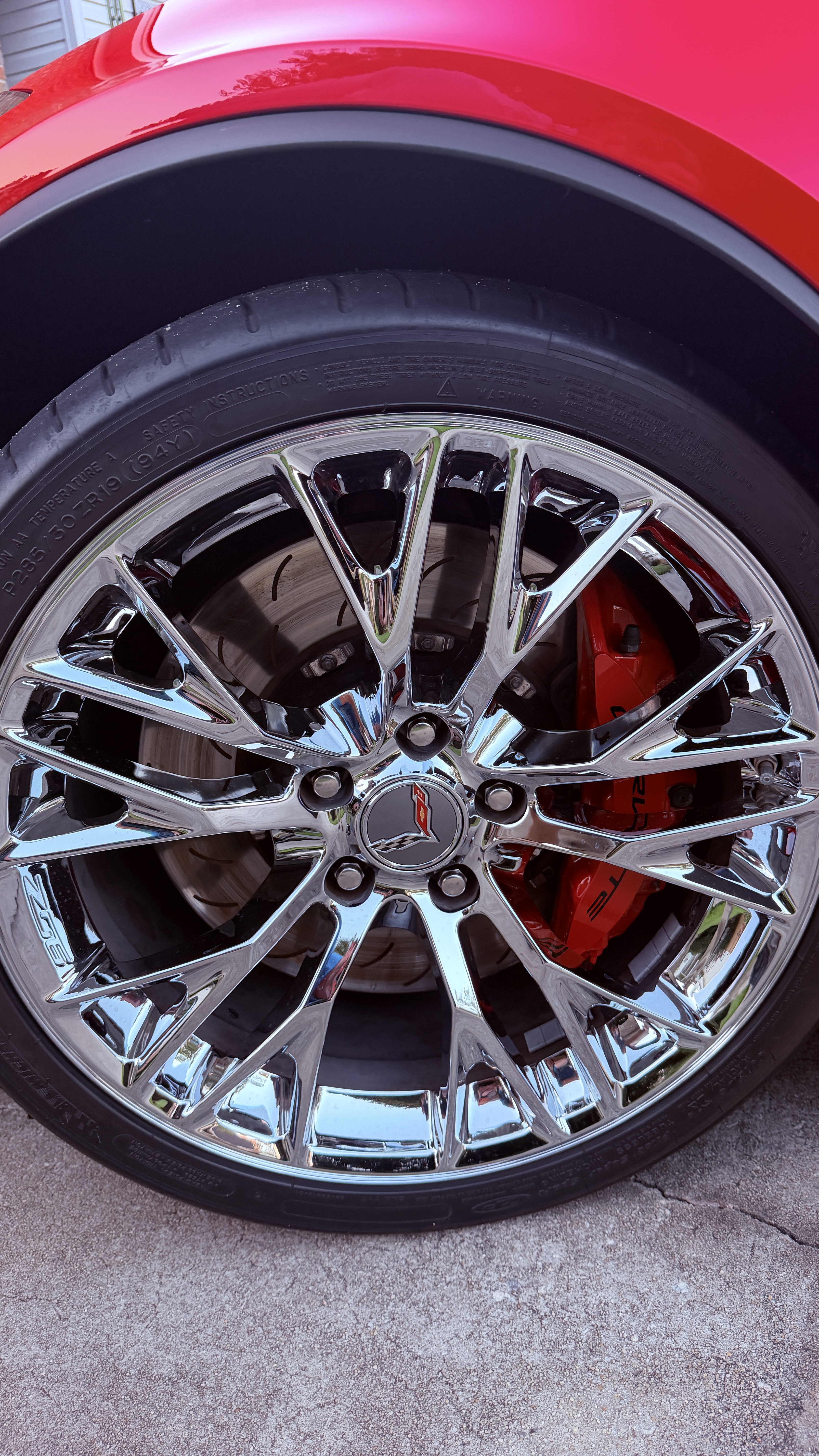 Used 2015 Chevrolet Corvette Z06 w/ 2LZ Preferred Equipment Group RWD image 18