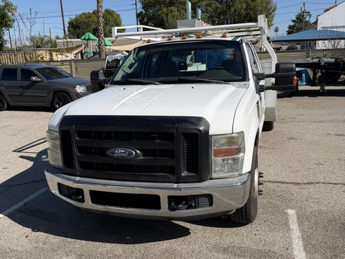 Used 2008 Ford F350 2WD Crew Cab DRW Super Duty image 1