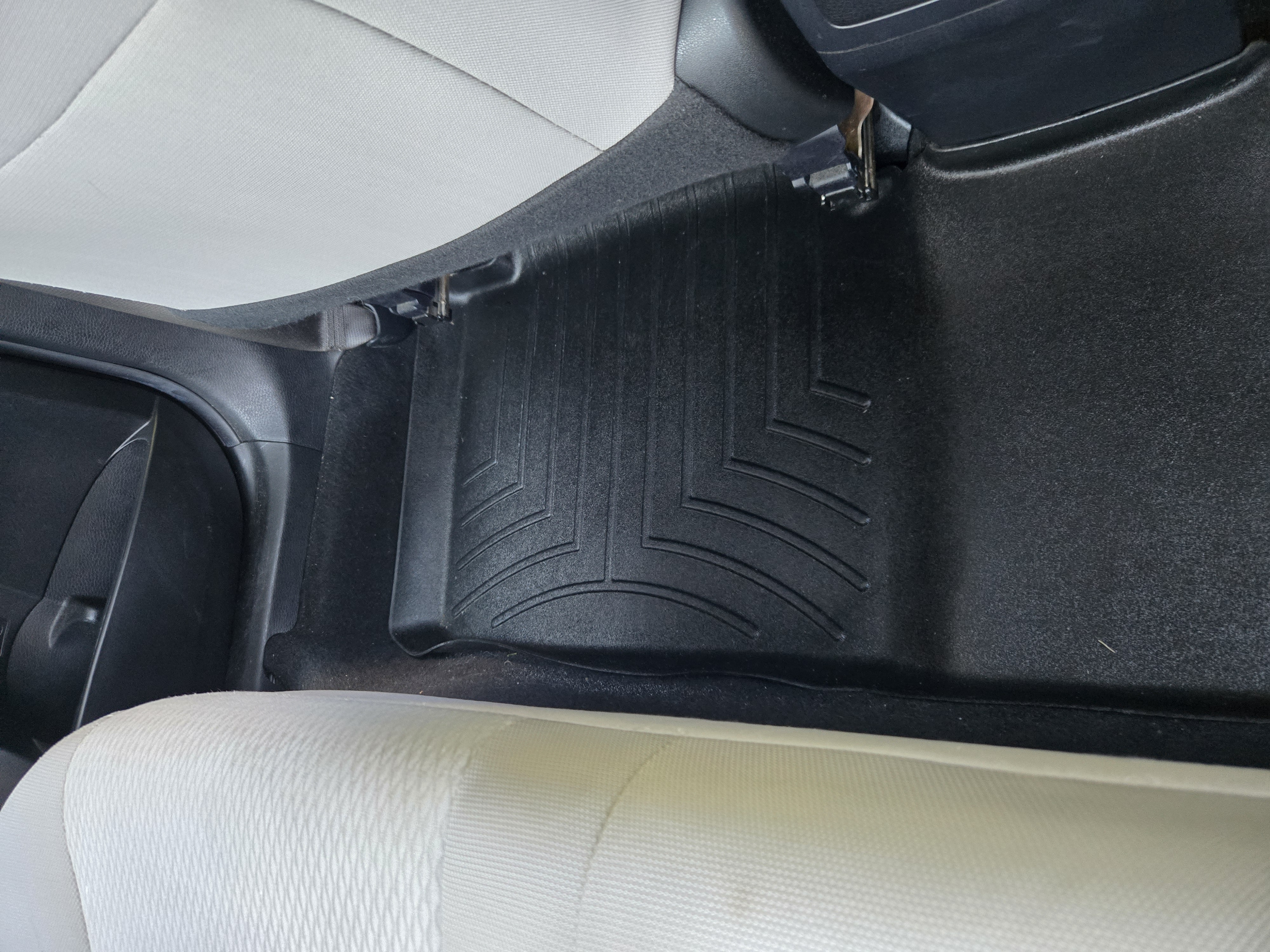 Used 2016 Toyota Corolla LE FWD image 6