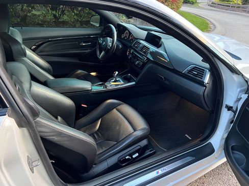 Used 2018 BMW M4 Coupe 2D image 18