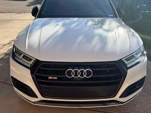 Used 2019 Audi SQ5 Prestige w/ Prestige Package AWD/4WD image 4