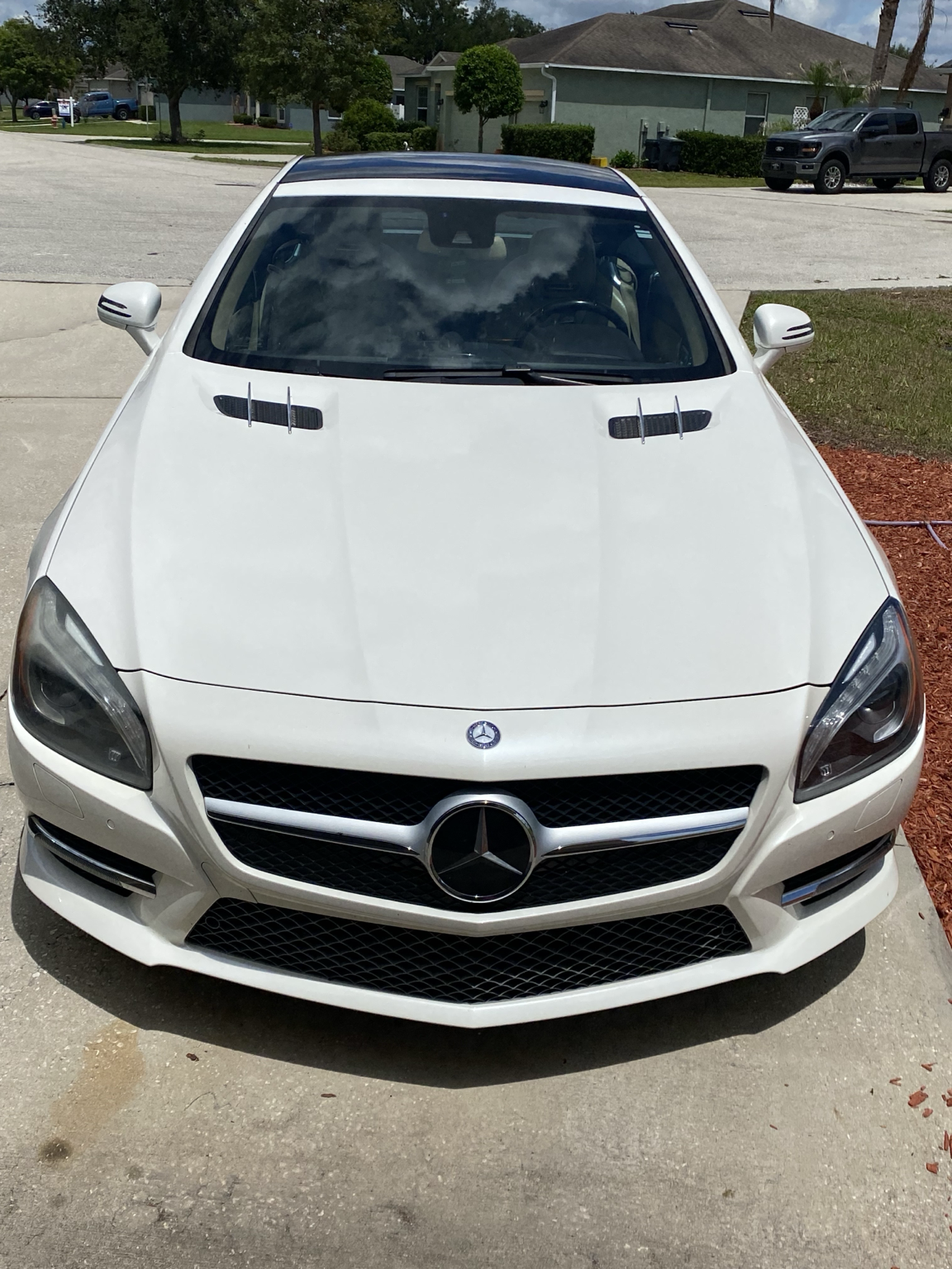 Used 2015 Mercedes-Benz SL 550 image 2
