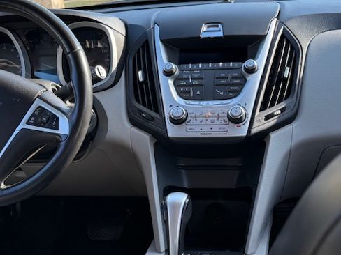 Used 2010 Chevrolet Equinox LTZ image 10