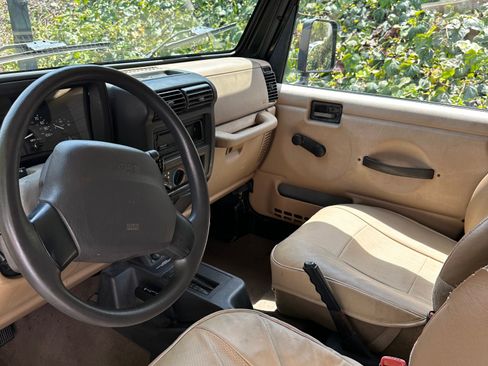Used 1999 Jeep Wrangler SE AWD/4WD image 8