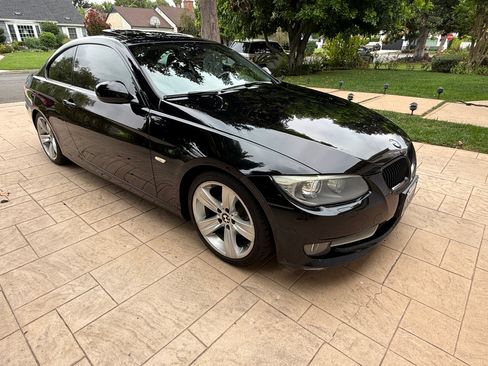 Used 2011 BMW 328i Coupe image 9