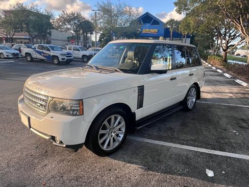 Used 2010 Land Rover Range Rover Supercharged image 4