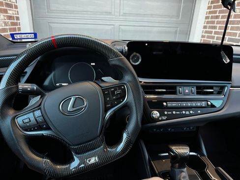Used 2025 Lexus ES 350 w/ Premium Package FWD image 11