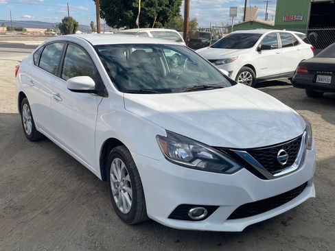 Used 2017 Nissan Sentra SV image 1