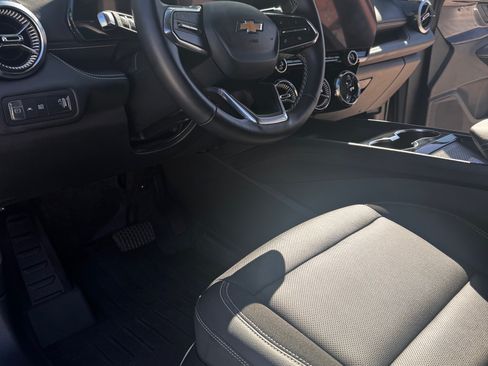 Used 2024 Chevrolet Blazer EV LT image 16