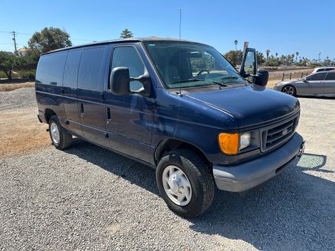 Used 2007 Ford E-150 and Econoline 150 image 4