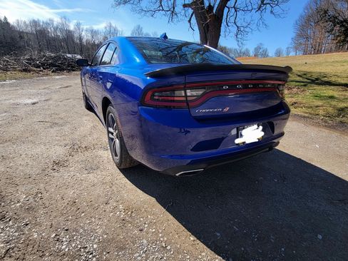 Used 2018 Dodge Charger GT image 2