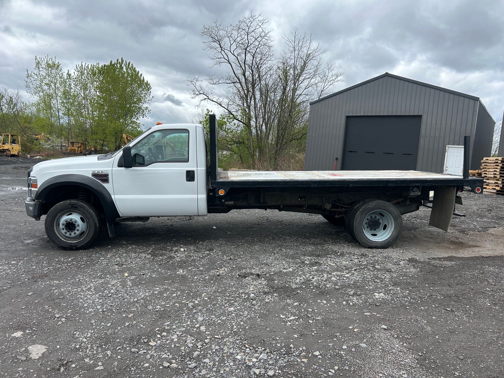 Used 2008 Ford F550 Luxury RWD image 1