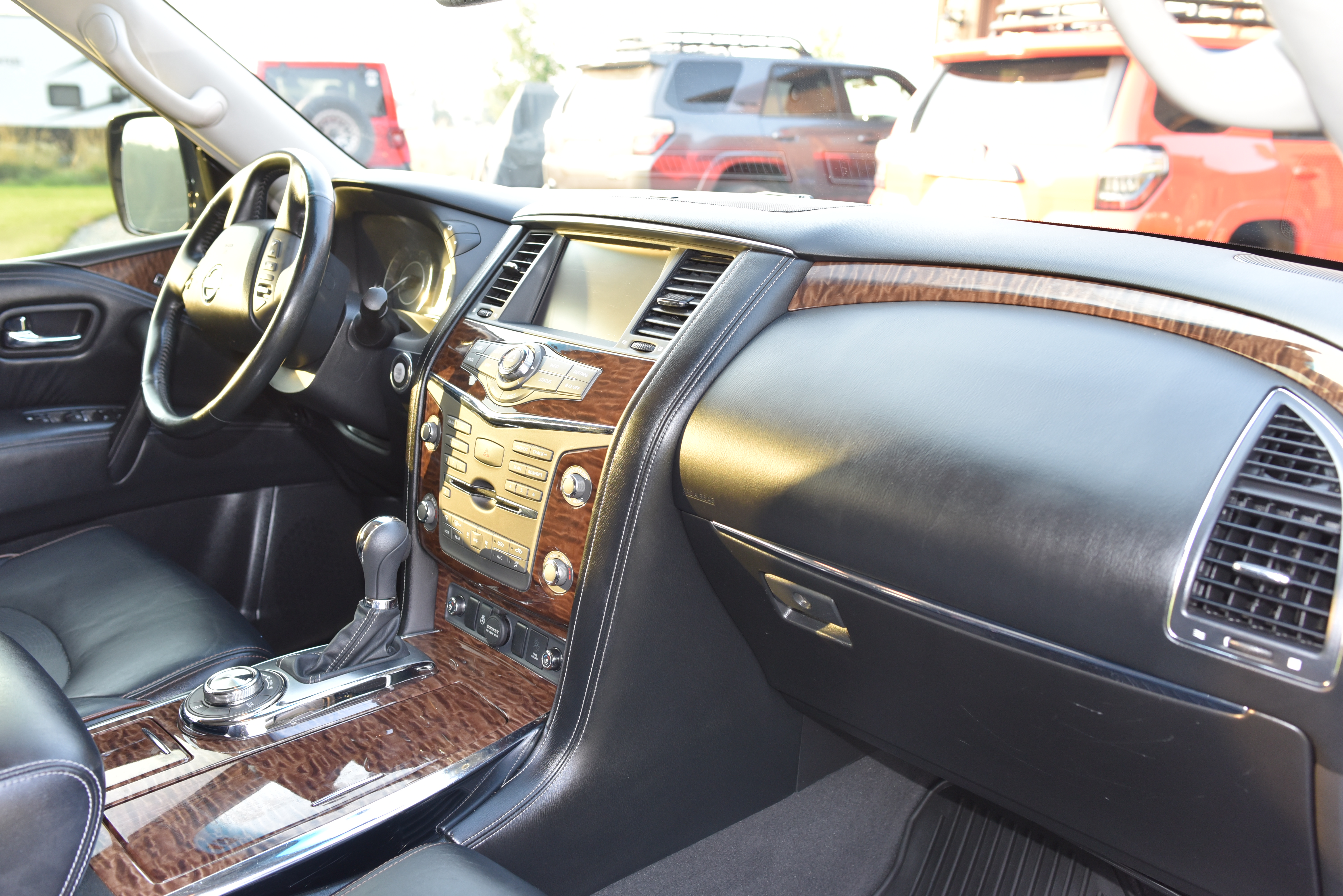 Used 2017 Nissan Armada Platinum w/ Captain Seat Package AWD/4WD image 12