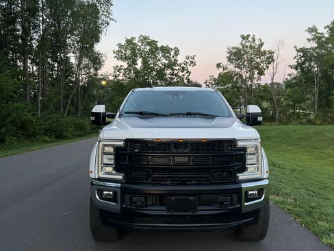 Used 2019 Ford F250 Lariat w/ Lariat Ultimate Package AWD/4WD image 6